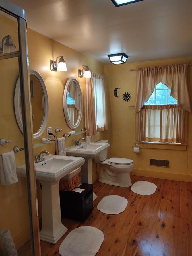 1805 House Bed & Breakfast Hollowville Exterior photo