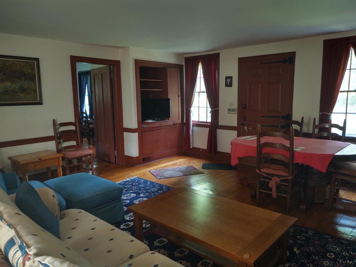 1805 House Bed & Breakfast Hollowville Exterior photo